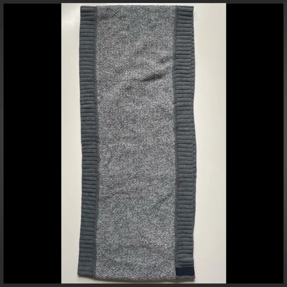 Lululemon❤️Cozy Yogi Infinity Scarf - Picture 6 of 11